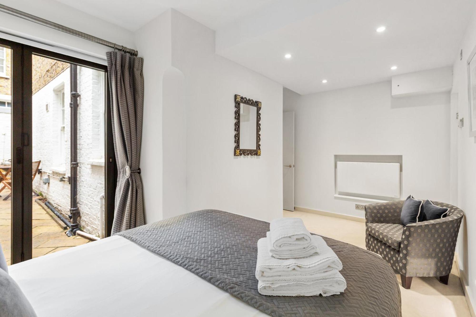 Luxurious Townhouse - La Reserve Knightsbridge Appartamento